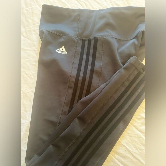 adidas Pants - Women’s adidas grey/black strip leggings size medium